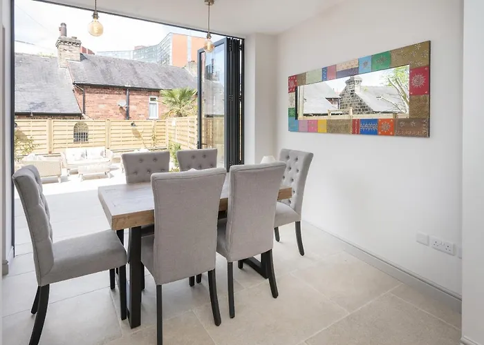 Townhouse By Harrogate Serviced Apartments